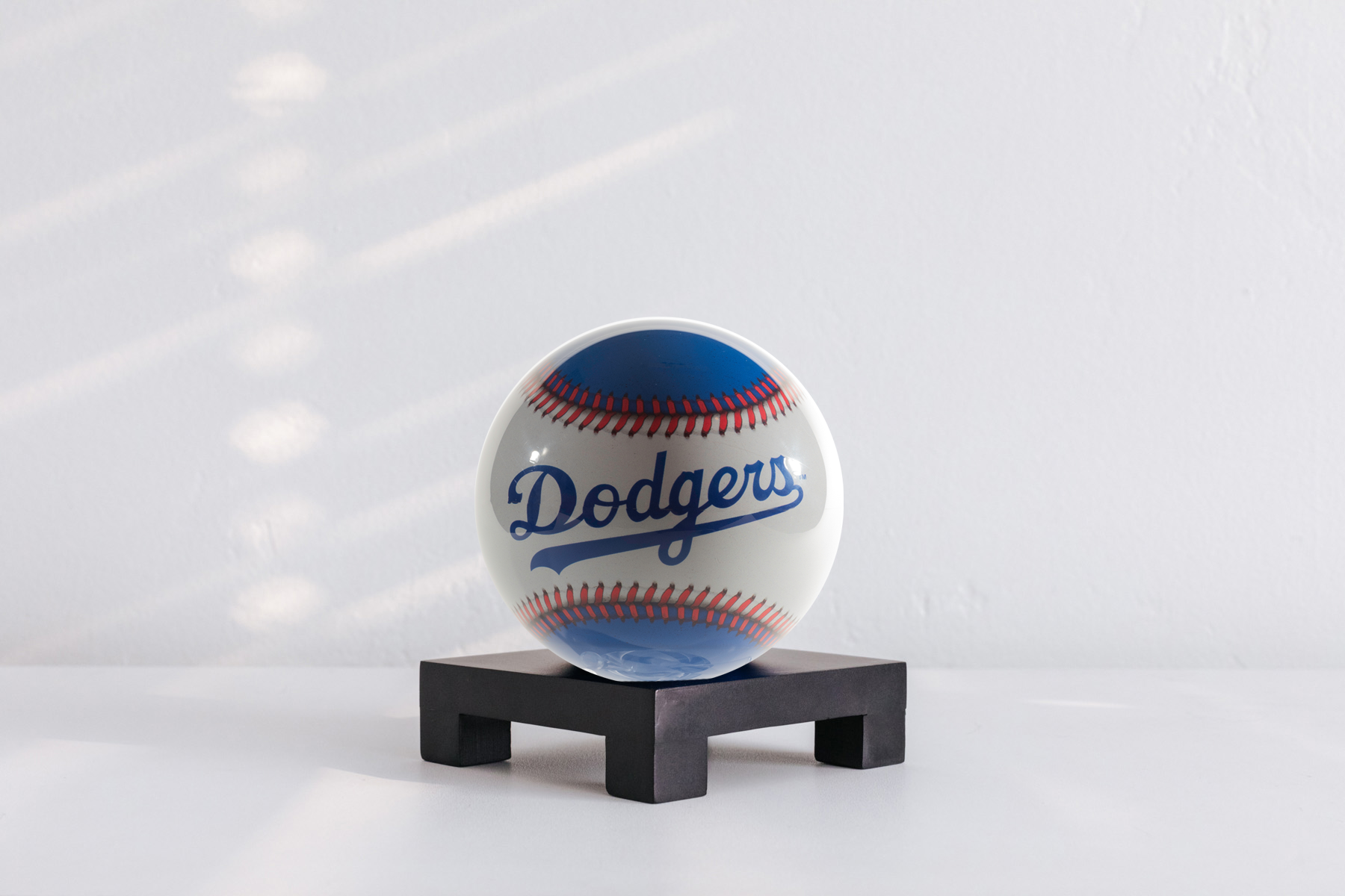 MLB® DODGERS™ GLOBE (Region Limit) - movaglobes.store