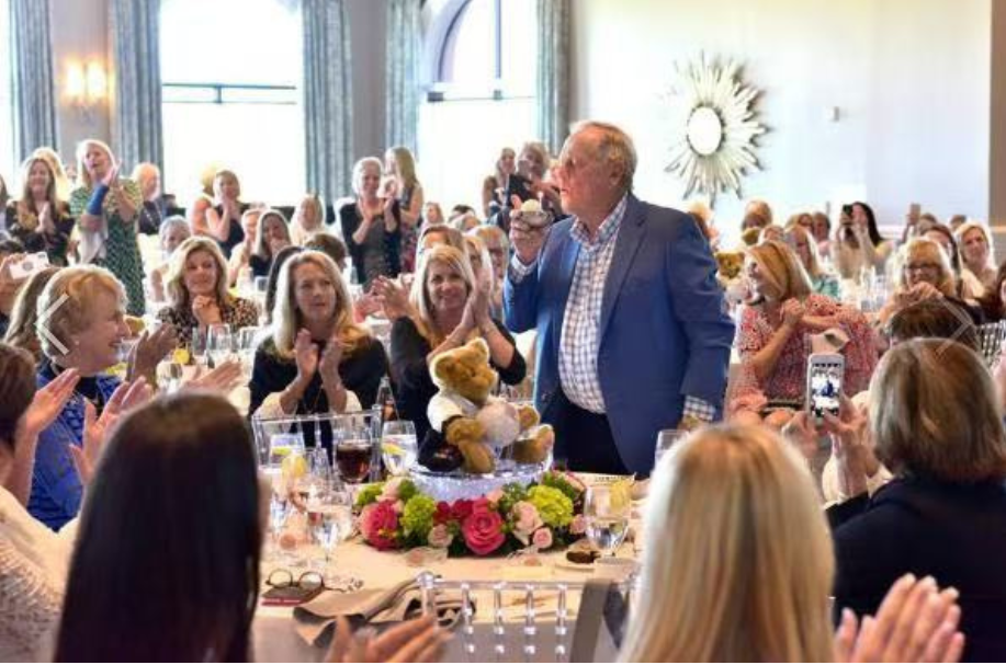 Jack Nicklaus with MOVA Globe Centerpiece