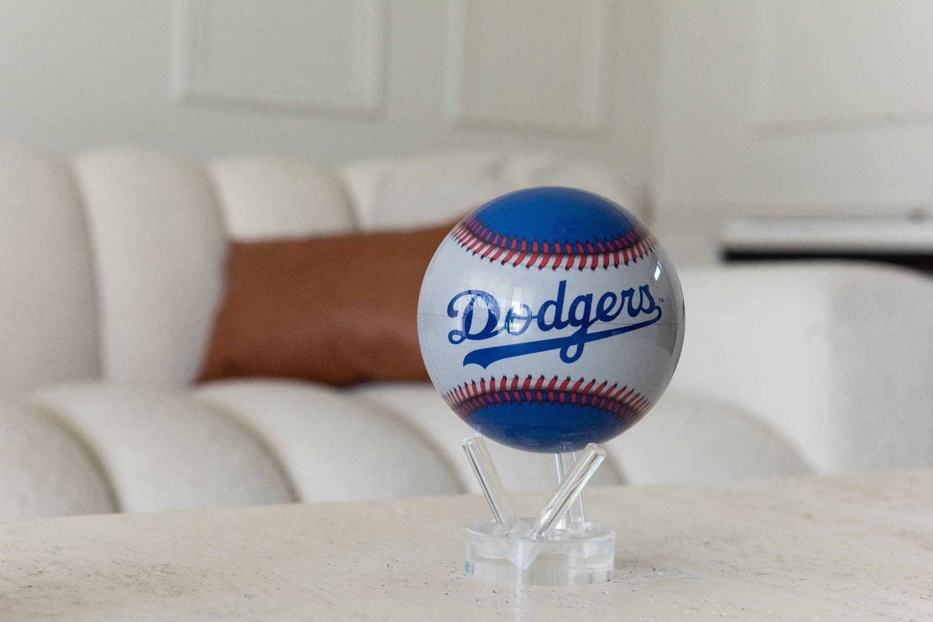 MLB® DODGERS™ GLOBE (Region Limit) - movaglobes.store