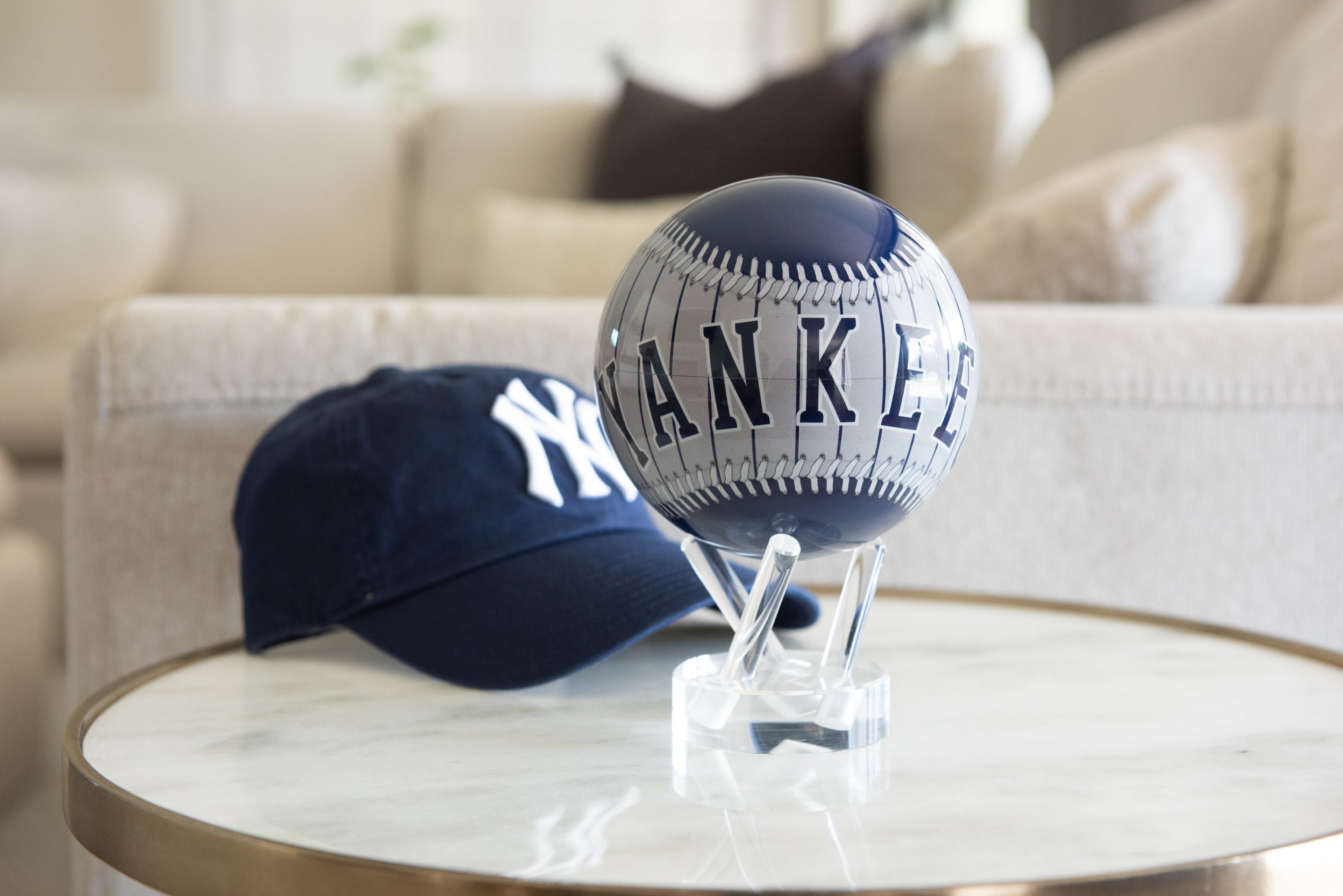 MLB® YANKEES™ GLOBE (Region Limit) - movaglobes.store