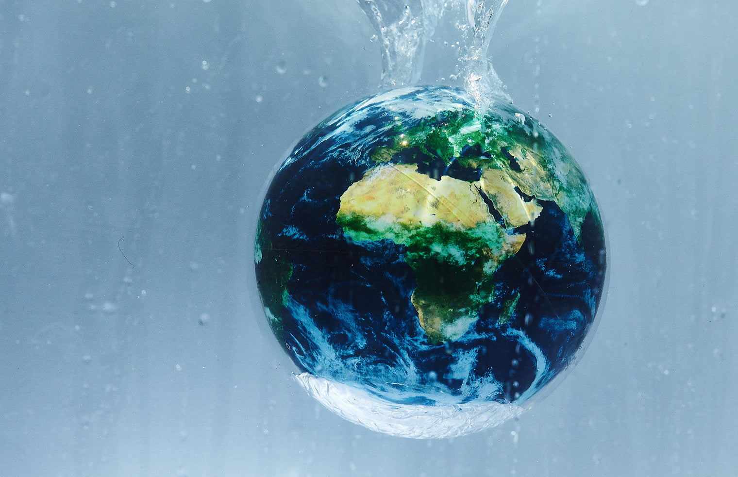 rinsing with clean water remove static electric on your MOVA Globe