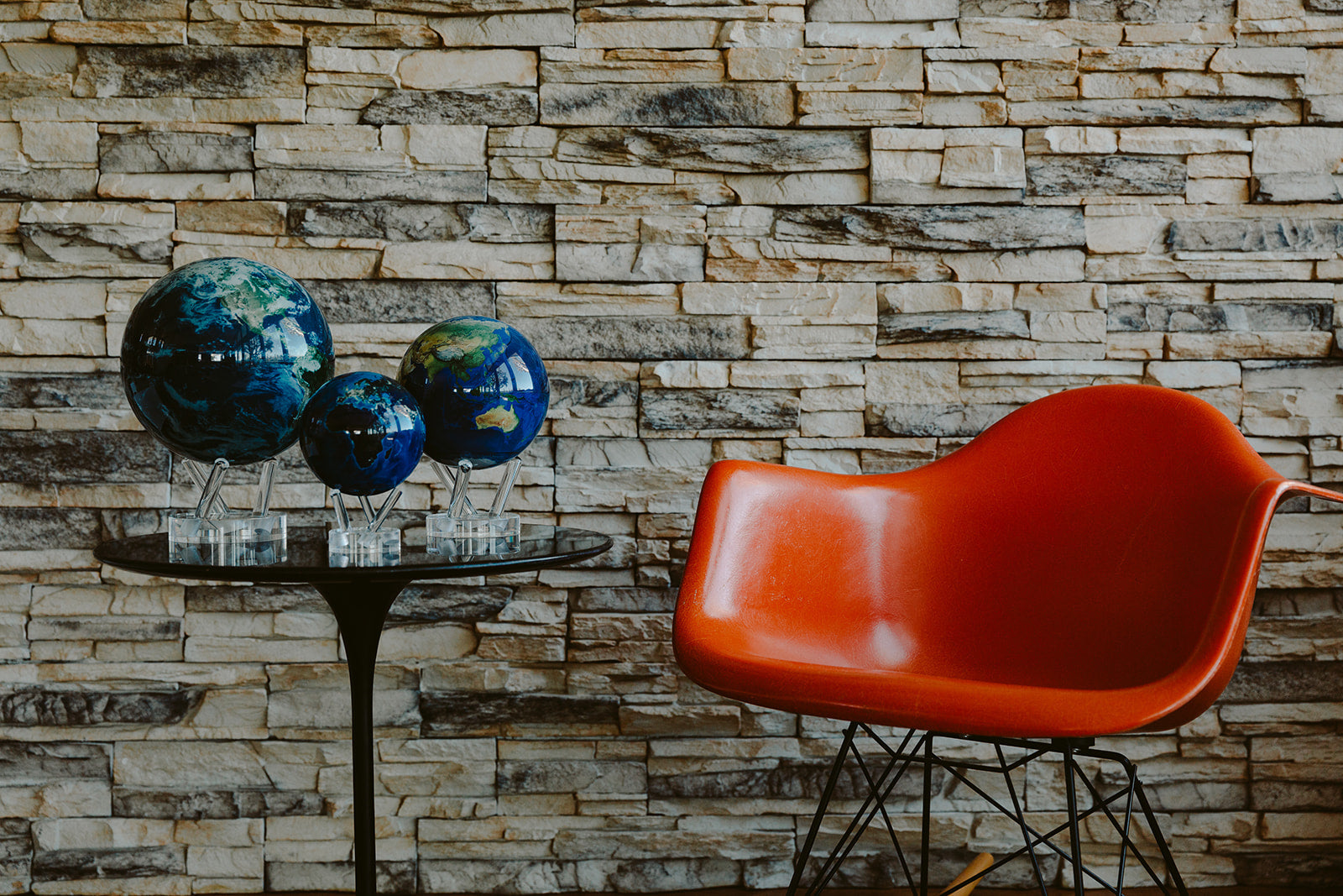 Decorative globe display