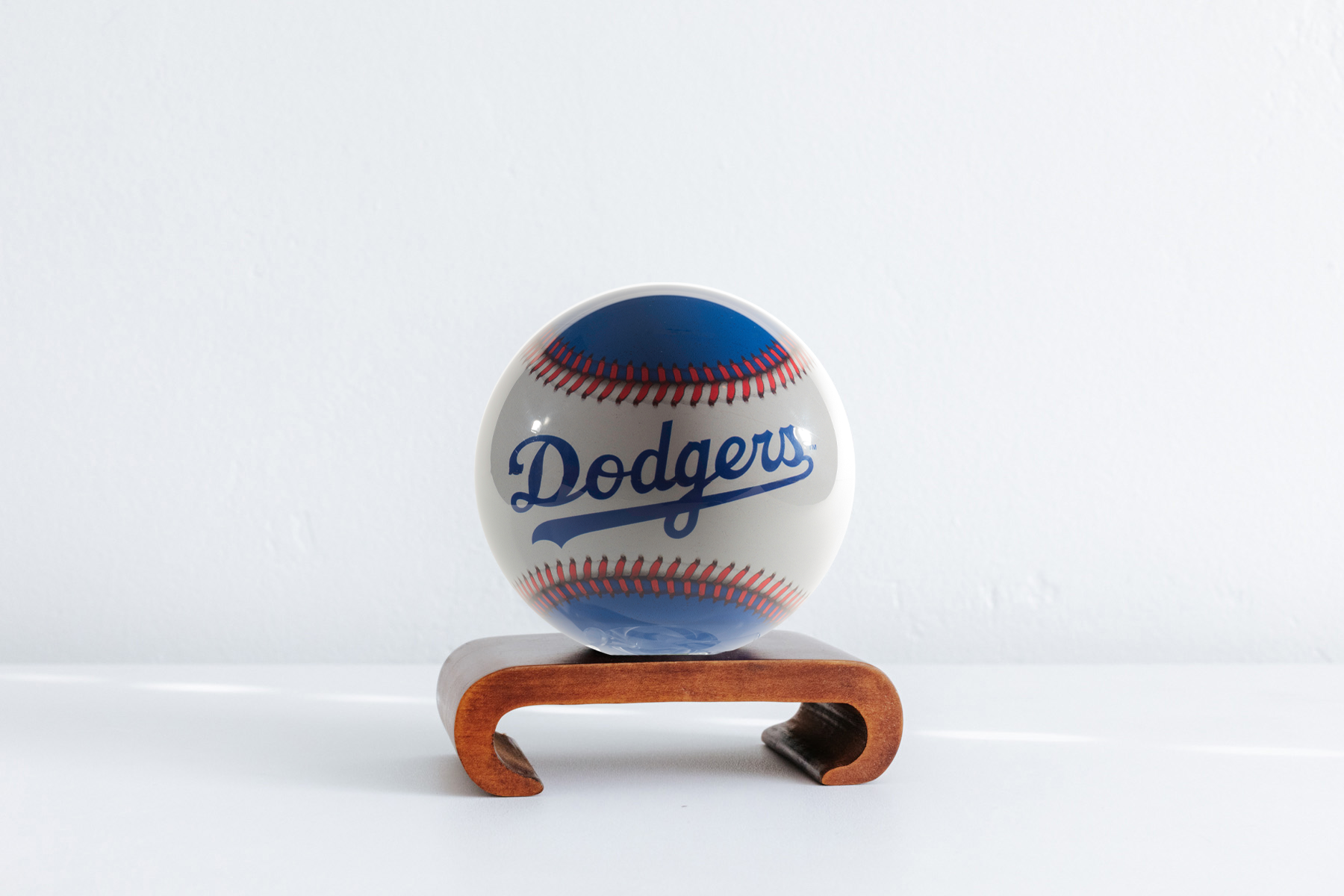 MLB® DODGERS™ GLOBE (Region Limit) - movaglobes.store