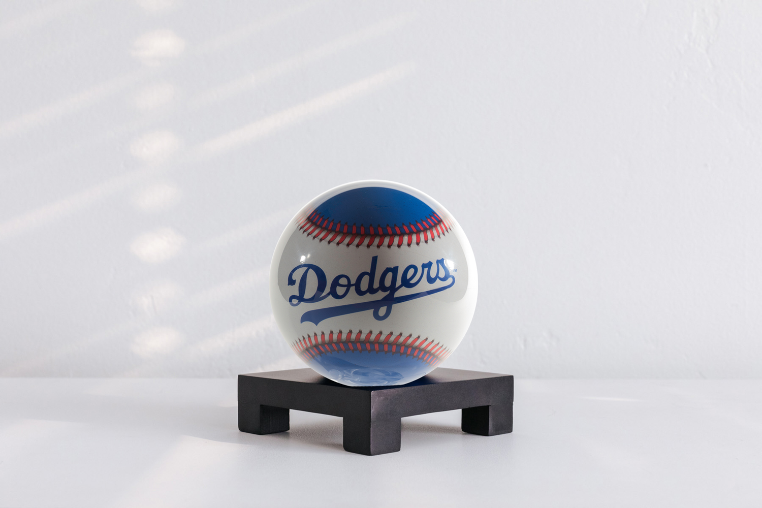 MLB® DODGERS™ GLOBE (Region Limit) - movaglobes.store