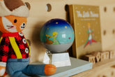 Hidden magnets provide movement - movaglobes.store