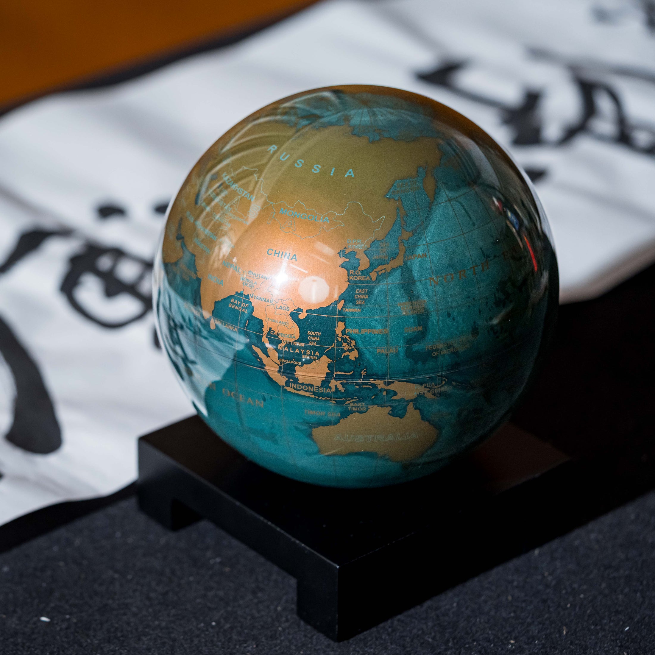 our Blue and Gold MOVA Globe features shimmering gold landmasses amid a sea of the deepest blue - MOVA UK