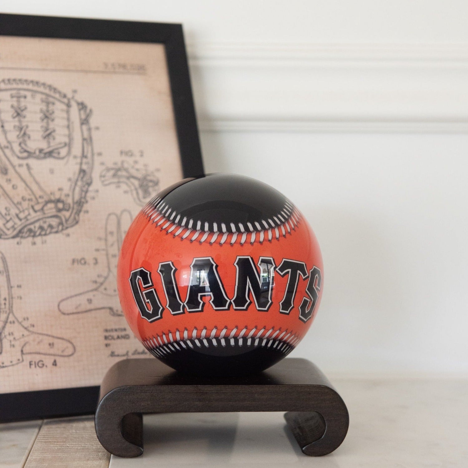 MLB® GIANTS™ GLOBE  (Region Limit) | No cords or batteries - movaglobes.store