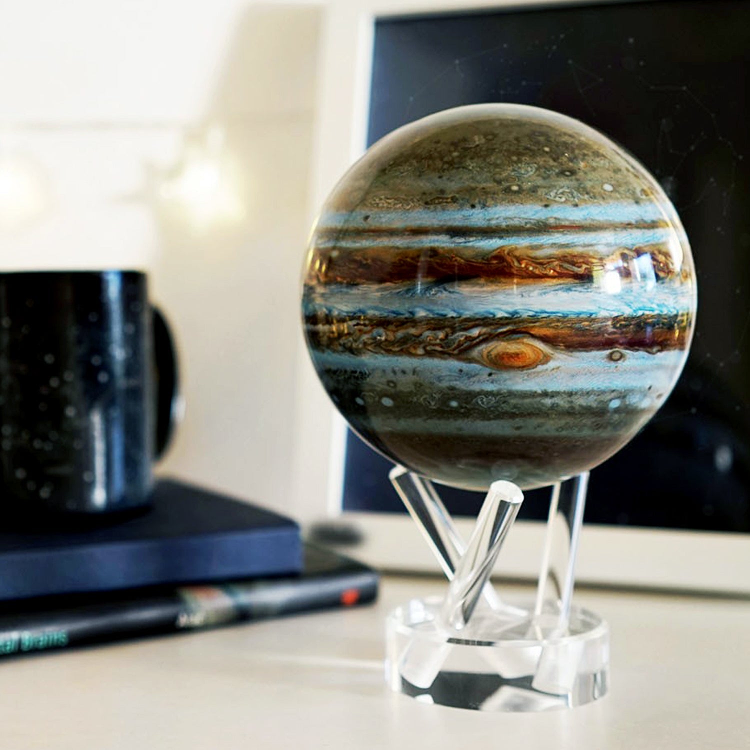 SOLAR SYSTEM PLANET SET ( 8 planets) | No cords or batteries - MOVA UK