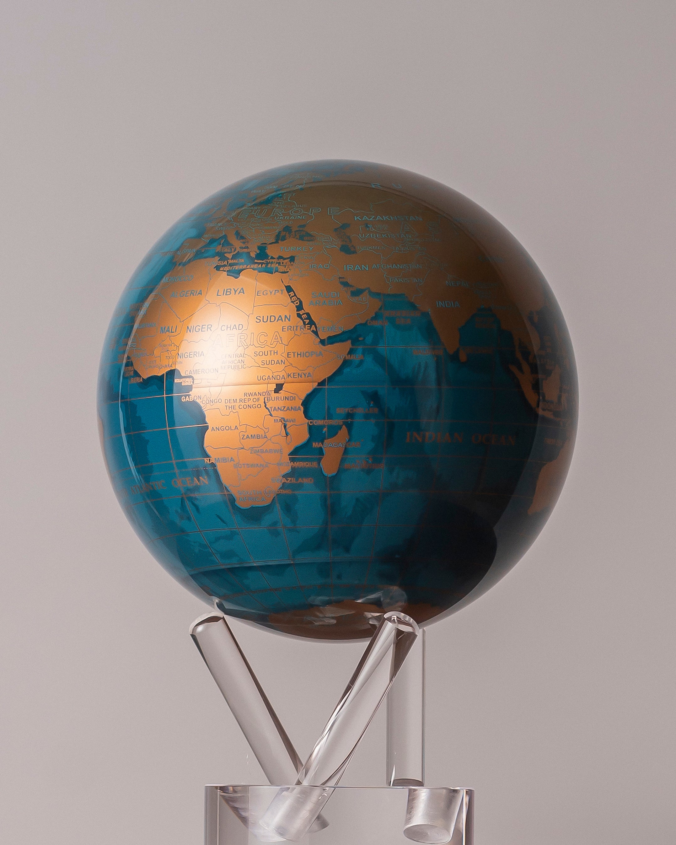 MOVA globe showcasing innovative rotating globe technology