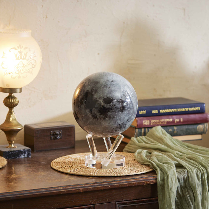 MOON GLOBE