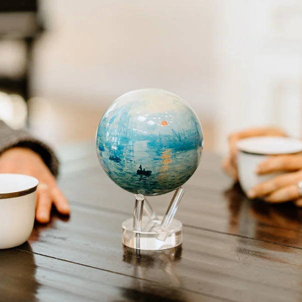 SUNRISE GLOBE | Turns using ambient light - MOVA UK